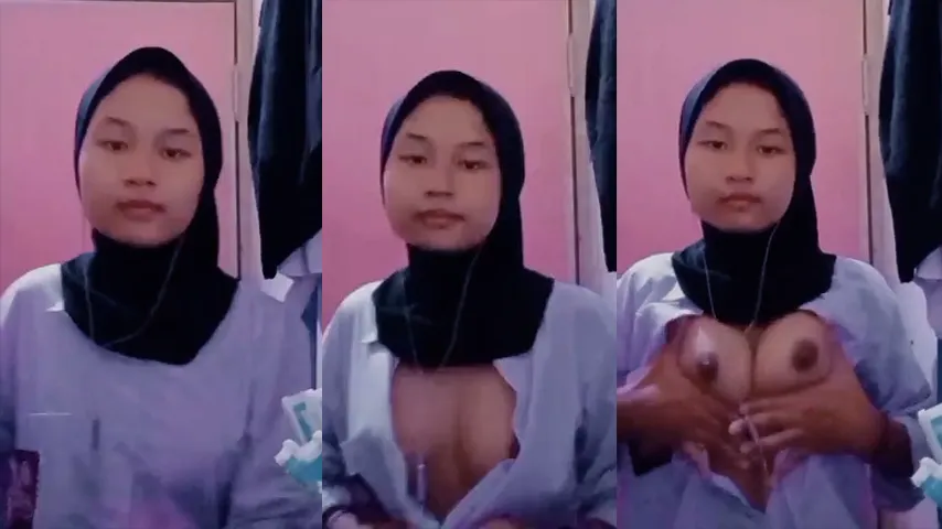 Bokep Indo VCS Hijab Bocil Sange Remes Toket